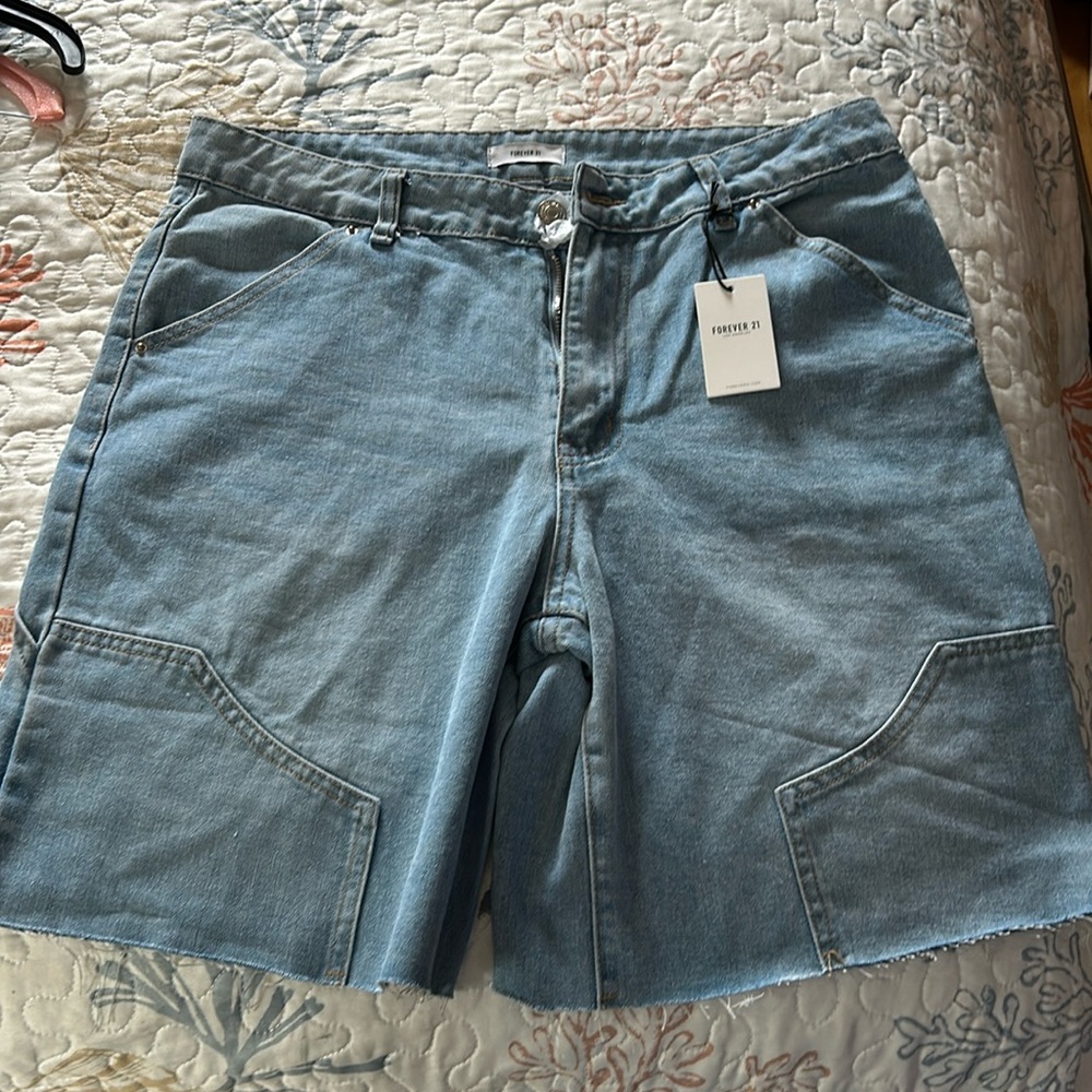 Forever 21 women’s short. Size 29